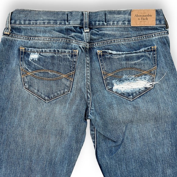 Abercrombie & Fitch Flare Leg Low Rise Distressed Jeans, size 00S 24/31 - Picture 6 of 13